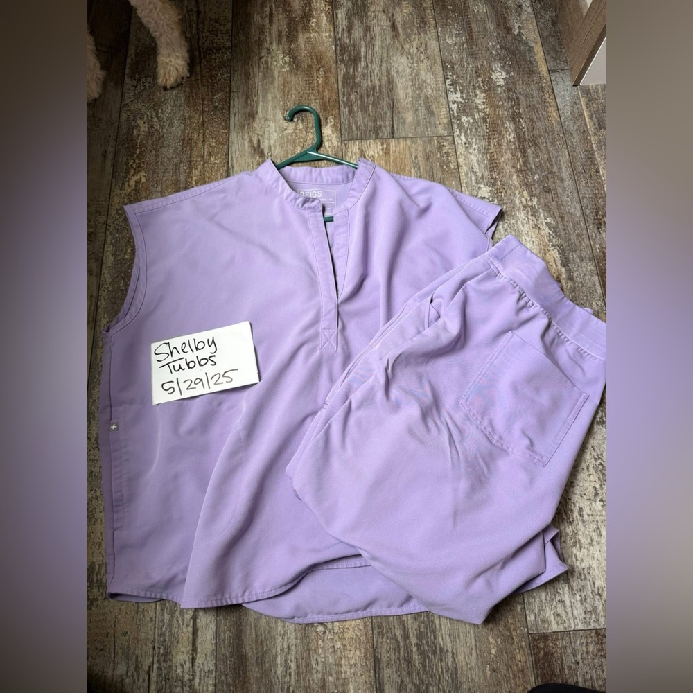 Lavender Figs Scrub Set